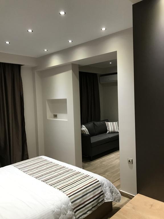 B. U. Luxury Asprovalta