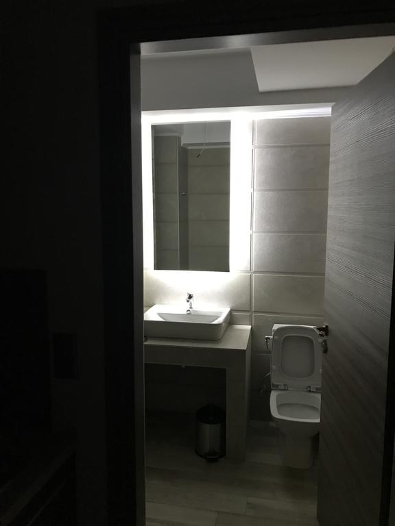B. U. Luxury Apartment